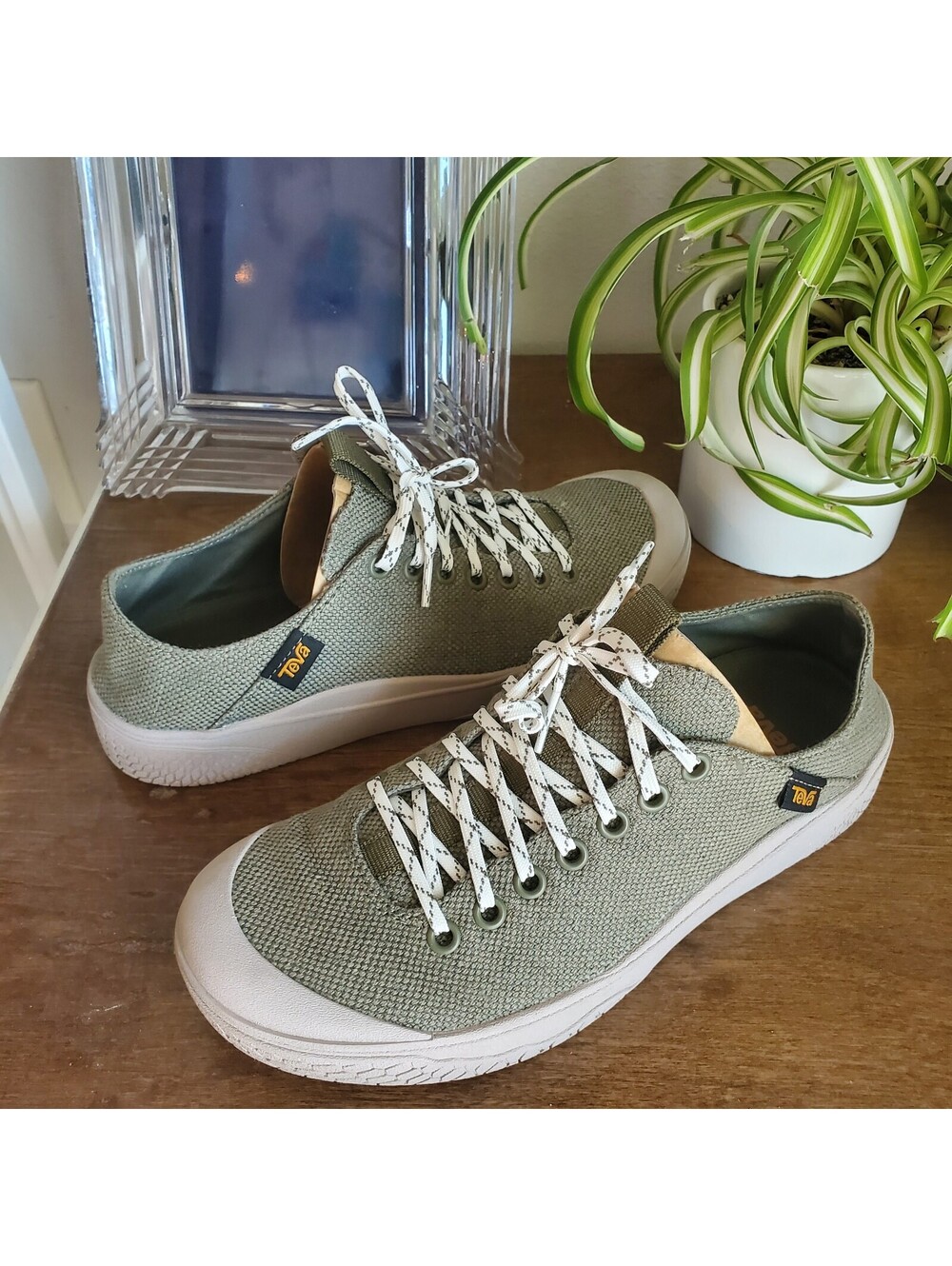 Teva olive green lace up casual sneakers